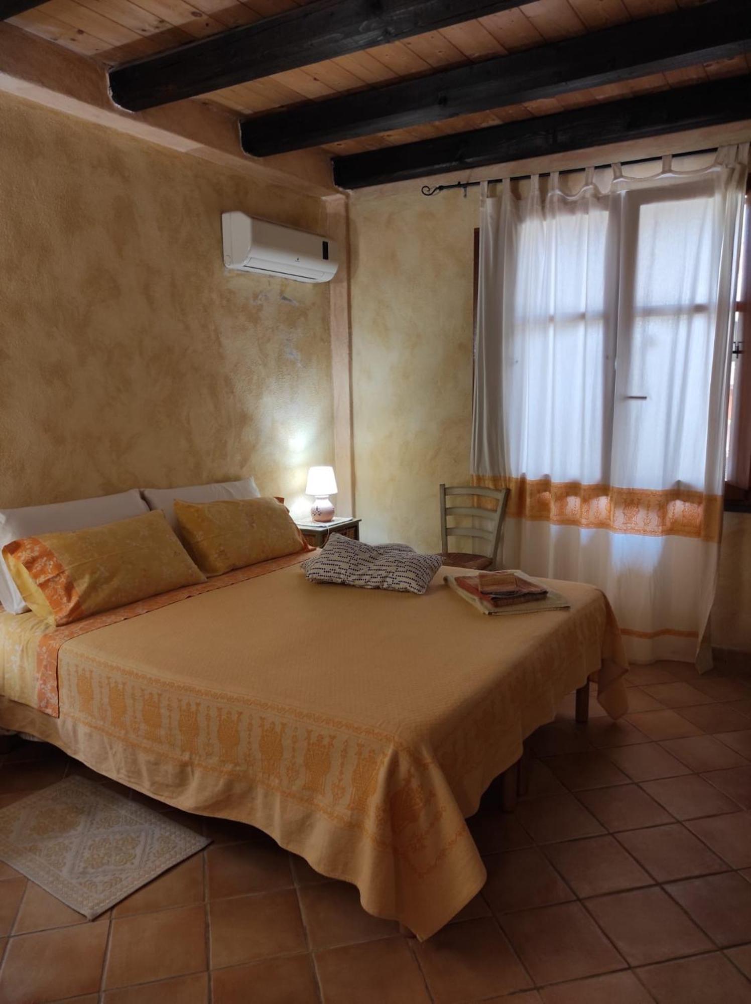 Bbsupottai Bed & Breakfast Cabras Exterior photo